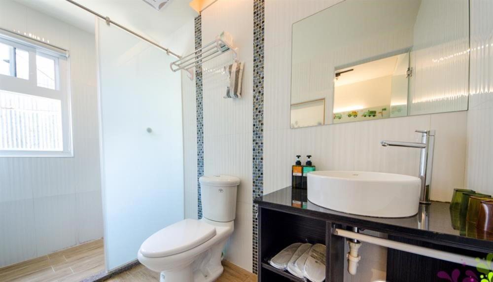 小黑琵416輕旅 Little Happy Hostel Tainan Exterior foto