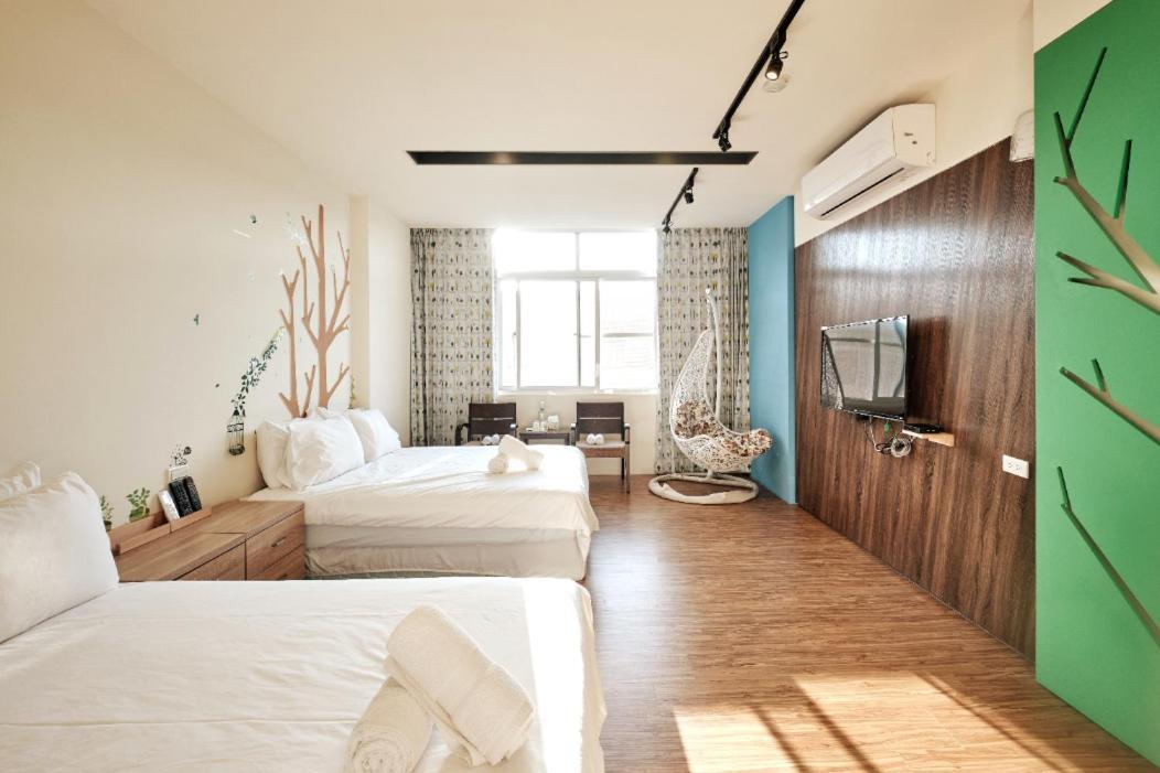 小黑琵416輕旅 Little Happy Hostel Tainan Exterior foto
